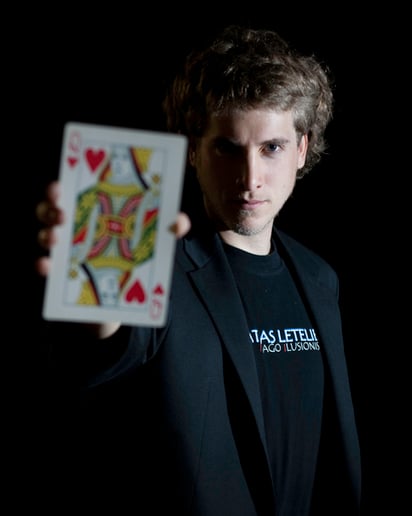 Gallery photo 13 of Fun Corporate Magic