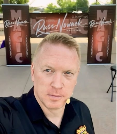 Gallery photo 10 of Magician Russ Nowack - Hocus Pocus Entertainment