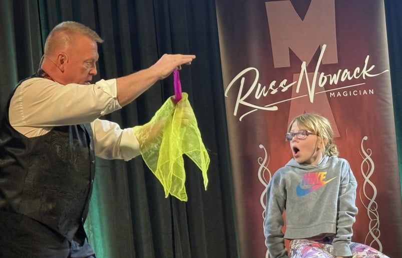 Gallery photo 3 of Magician Russ Nowack - Hocus Pocus Entertainment