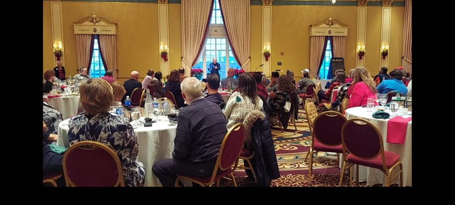 Gallery photo 10 of Magician Steve Vaught