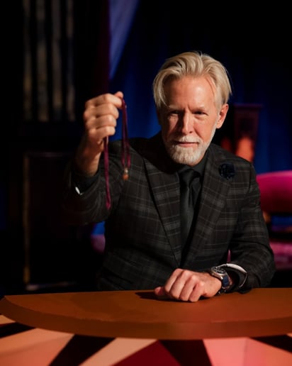 Gallery photo 1 of Magician Steve Vaught