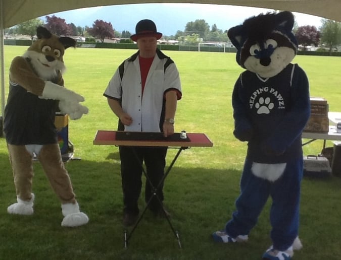 Gallery photo 4 of Magician Trent Tinney