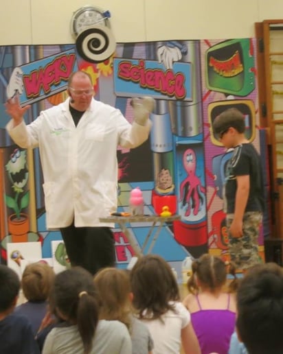 Gallery photo 5 of Magician Trent Tinney