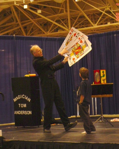Gallery photo 2 of Magician Tom Anderson