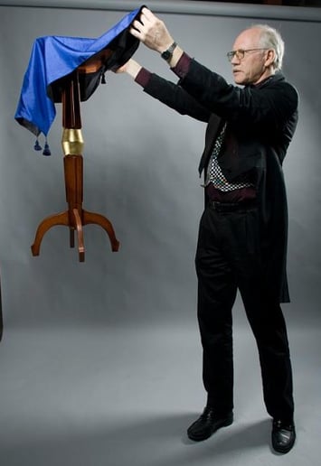 Gallery photo 4 of Magician Tom Anderson