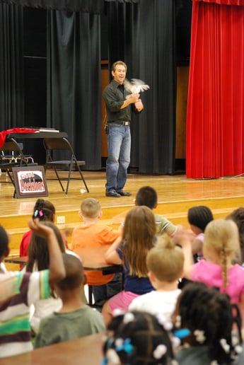 Gallery photo 4 of Magic & Comedy of Randall Eller