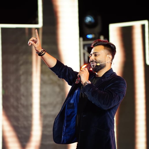 Gallery photo 1 of Farhan - Brown Magic