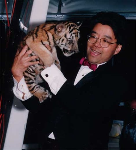Gallery photo 3 of The Magic of Mike Wong