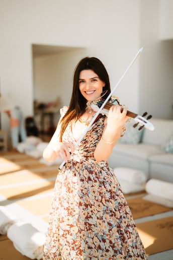 Gallery photo 6 of Magnifica Violinista