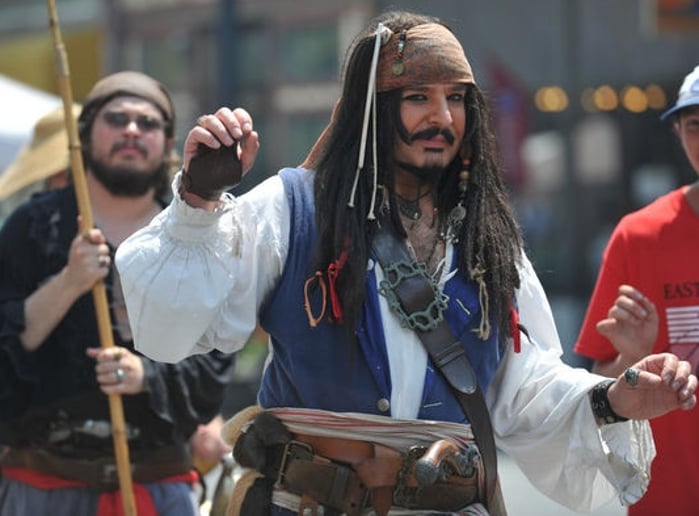 Gallery photo 7 of MainDeckProductions-Pirate Entertainment