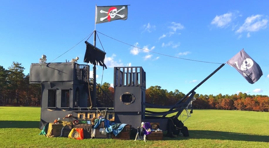 Gallery photo 4 of MainDeckProductions-Pirate Entertainment