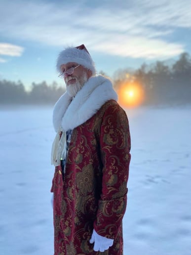 Gallery photo 1 of Maine Santa