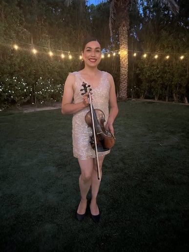 Gallery photo 5 of Maira Solis Violinist