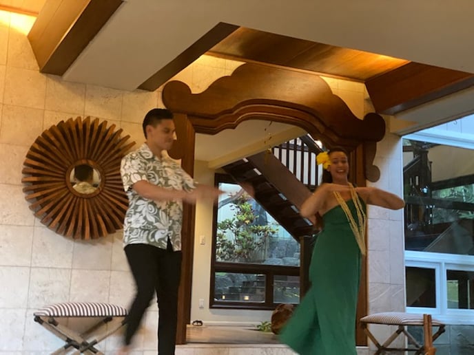 Gallery photo 5 of Makaona's Hawaiian/Hula Entertainment