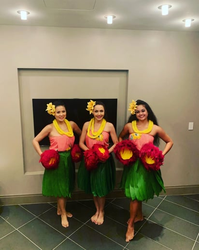 Gallery photo 7 of Makaona's Hawaiian/Hula Entertainment
