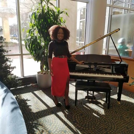 Gallery photo 5 of Makeda Rose