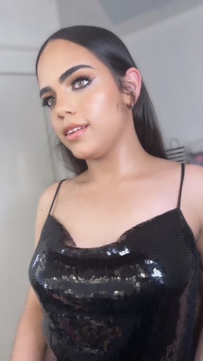 Gallery photo 2 of Makeup artist