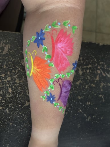 Gallery photo 10 of Face Painting by Barbara Acevedo