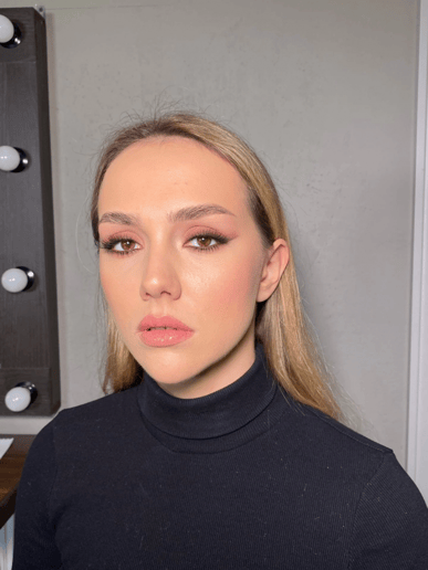 Gallery photo 2 of Darima Ochirova - Makeup Artist & Hairstylist