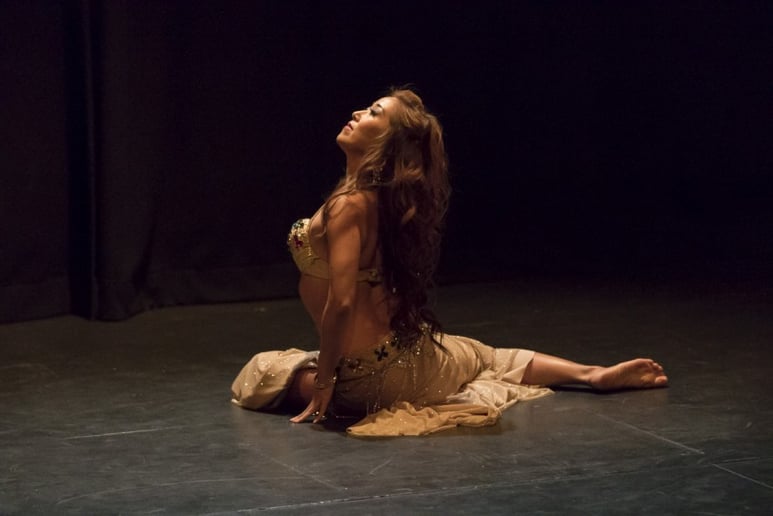Gallery photo 2 of Maki Bellydance