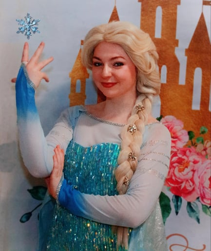 Gallery photo 3 of Making Magic Character Performers