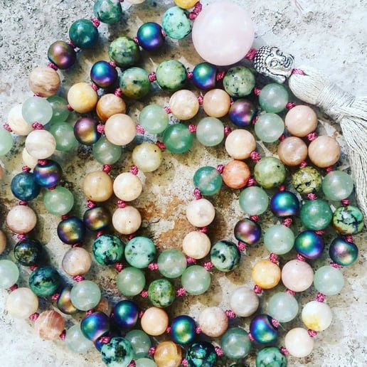 Gallery photo 2 of Mala//Sacred Beaded Jewelry Parties