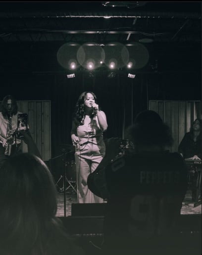 Gallery photo 2 of Malaya Live