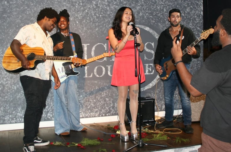 Gallery photo 6 of Malaya Live
