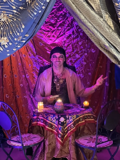 Gallery photo 15 of Male Belly Dancer With Circus