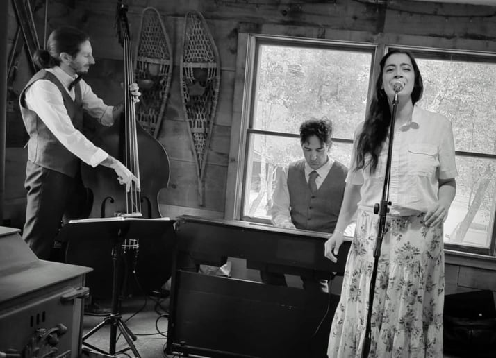 Gallery photo 24 of Mama Train