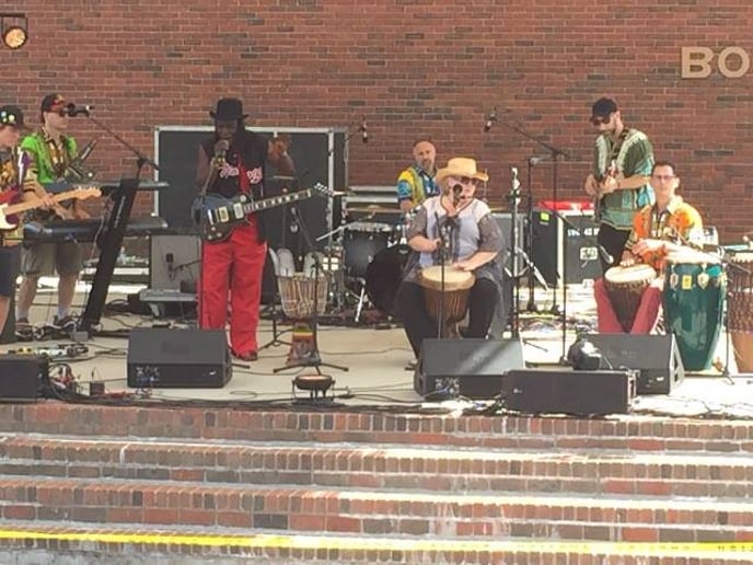 Gallery photo 9 of MAMADOU (West African World Fusion)