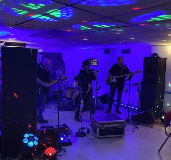 Gallery photo 6 of Mama's Horn 💥 High⚡️Energy Rock Band