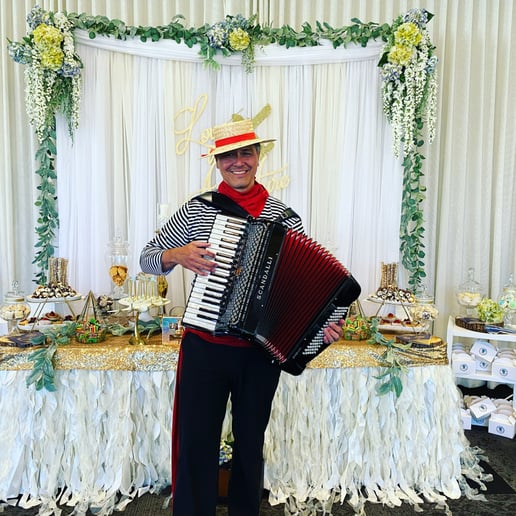 Gallery photo 2 of Papa Bavarian / Gruppo Gondolier