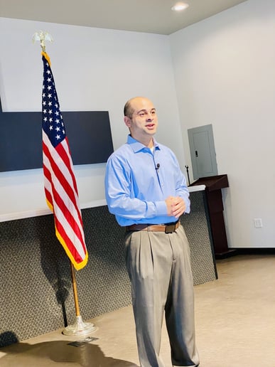 Gallery photo 3 of Mantovani Speaks