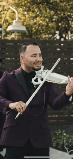 Gallery photo 5 of Mao Violin Entertainment