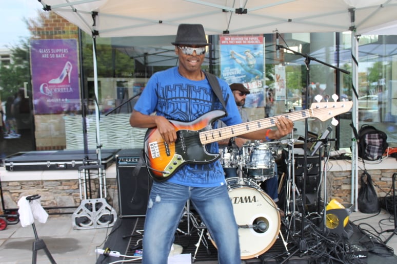Gallery photo 1 of Marcel Portilla Band