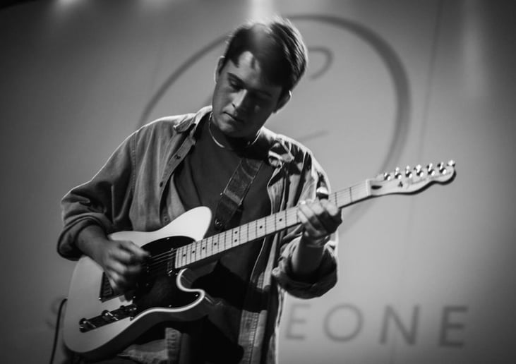 Gallery photo 3 of Marcello Gleason Solo Guitar