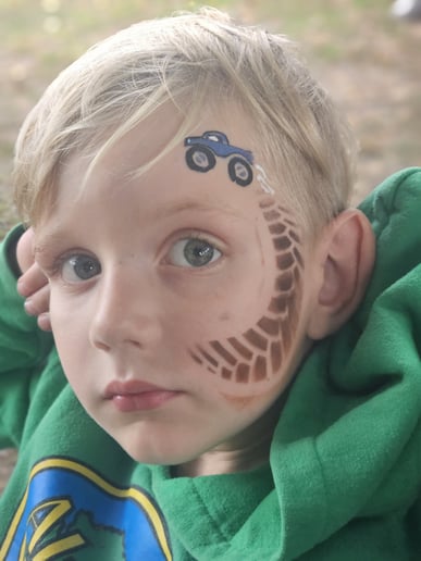 Gallery photo 5 of Mare Events Face Painting/Balloon Decor
