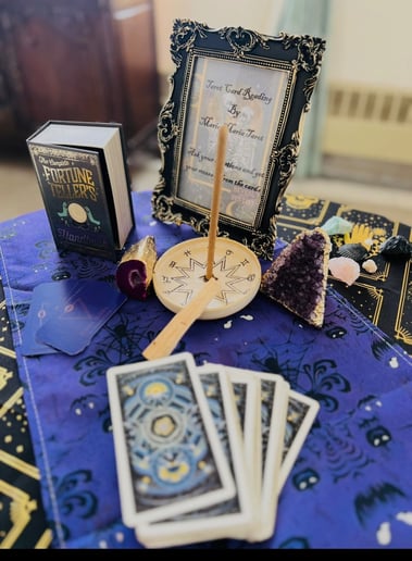Gallery photo 16 of Maria Maria Tarot