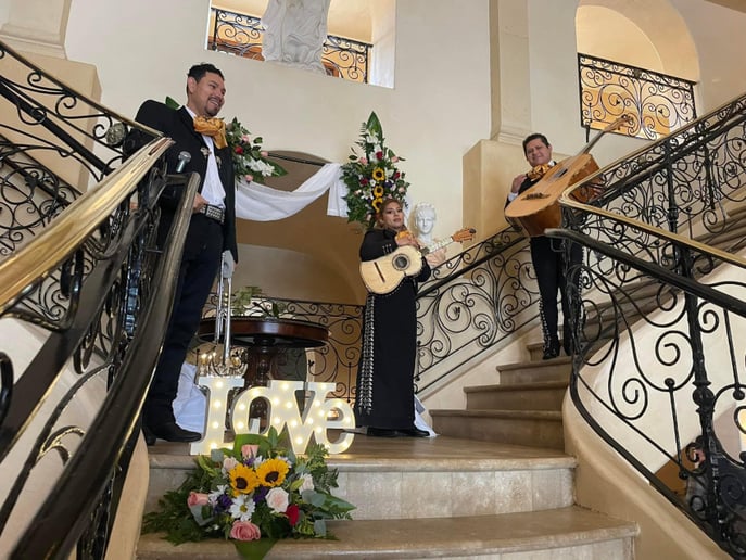 Gallery photo 3 of Mariachi 3 Generations