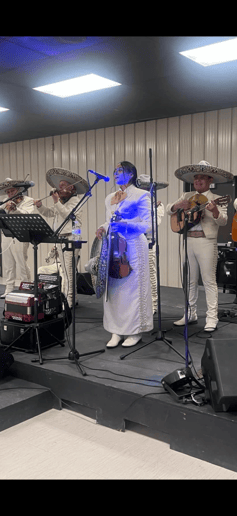 Gallery photo 1 of Mariachi 713