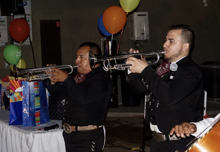 Gallery photo 3 of Mariachi Aguilas de Bakersfield