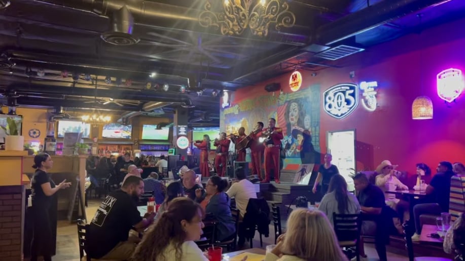 Gallery photo 5 of Mariachi Aguilas de Bakersfield