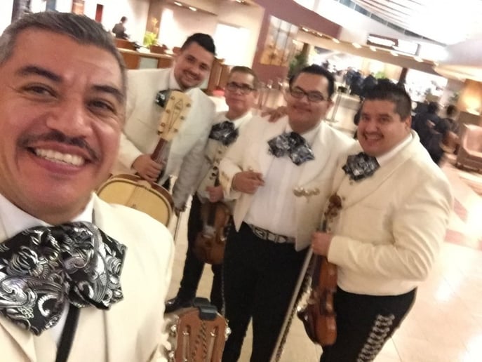 Gallery photo 8 of Mariachi Alas De Jalisco