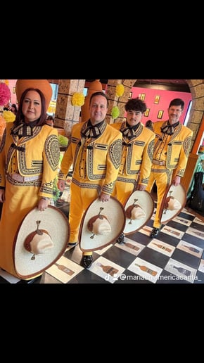 Gallery photo 5 of Mariachi America Canta