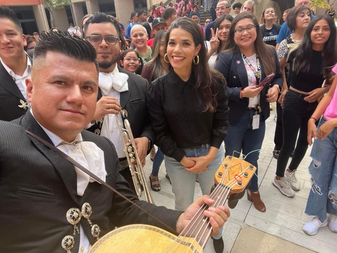 Gallery photo 10 of Mariachi Arraigo de America