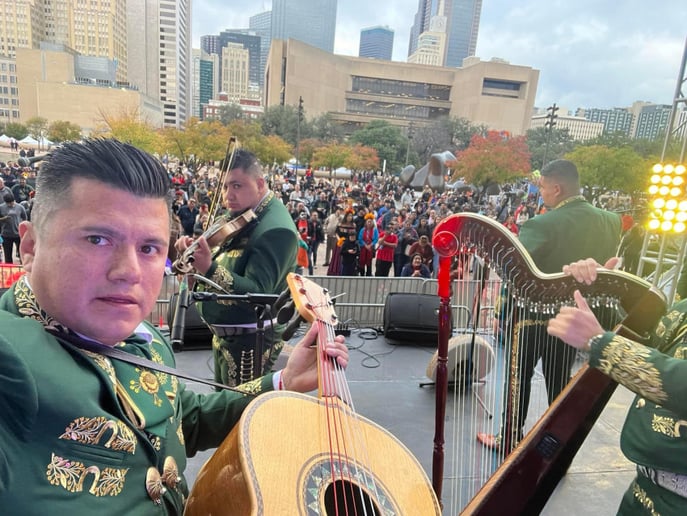 Gallery photo 5 of Mariachi Arraigo de America
