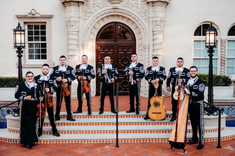 Gallery photo 1 of Mariachi Arraigo de America