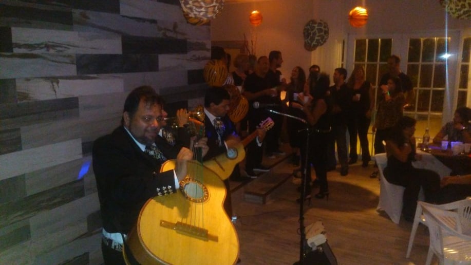 Gallery photo 2 of Mariachi Aventureros