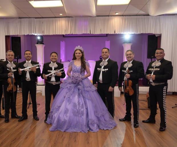 Gallery photo 1 of Mariachi Cantares De Mexico